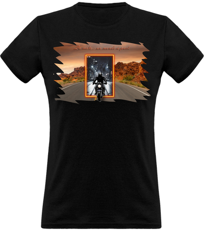 T-shirt femme un monde à part.